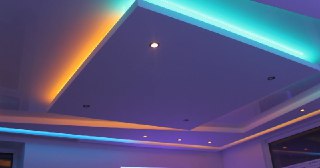 Натяжной потолок с подсветкой Камень-на-Оби, цена от 2143 руб.